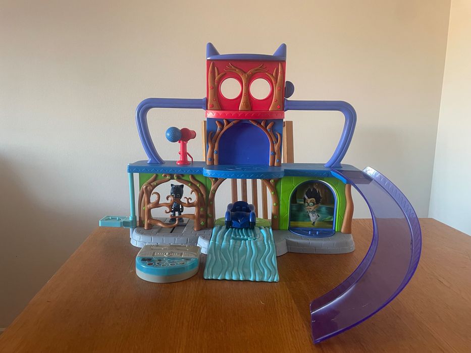 Torre / Centro de comando dos PJ mask