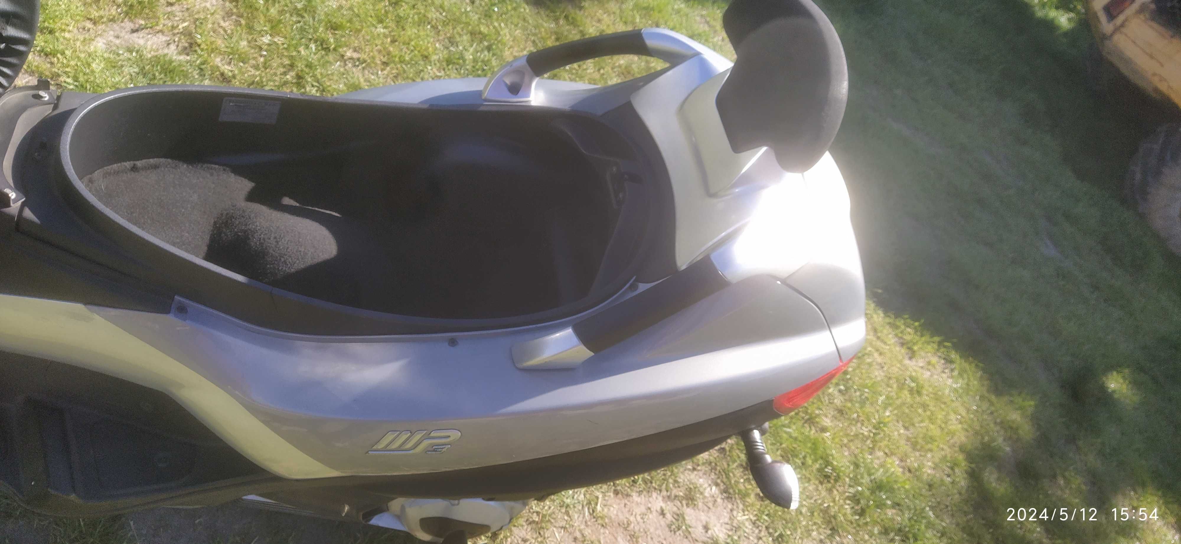 Piaggio MP3 300 LT 2013