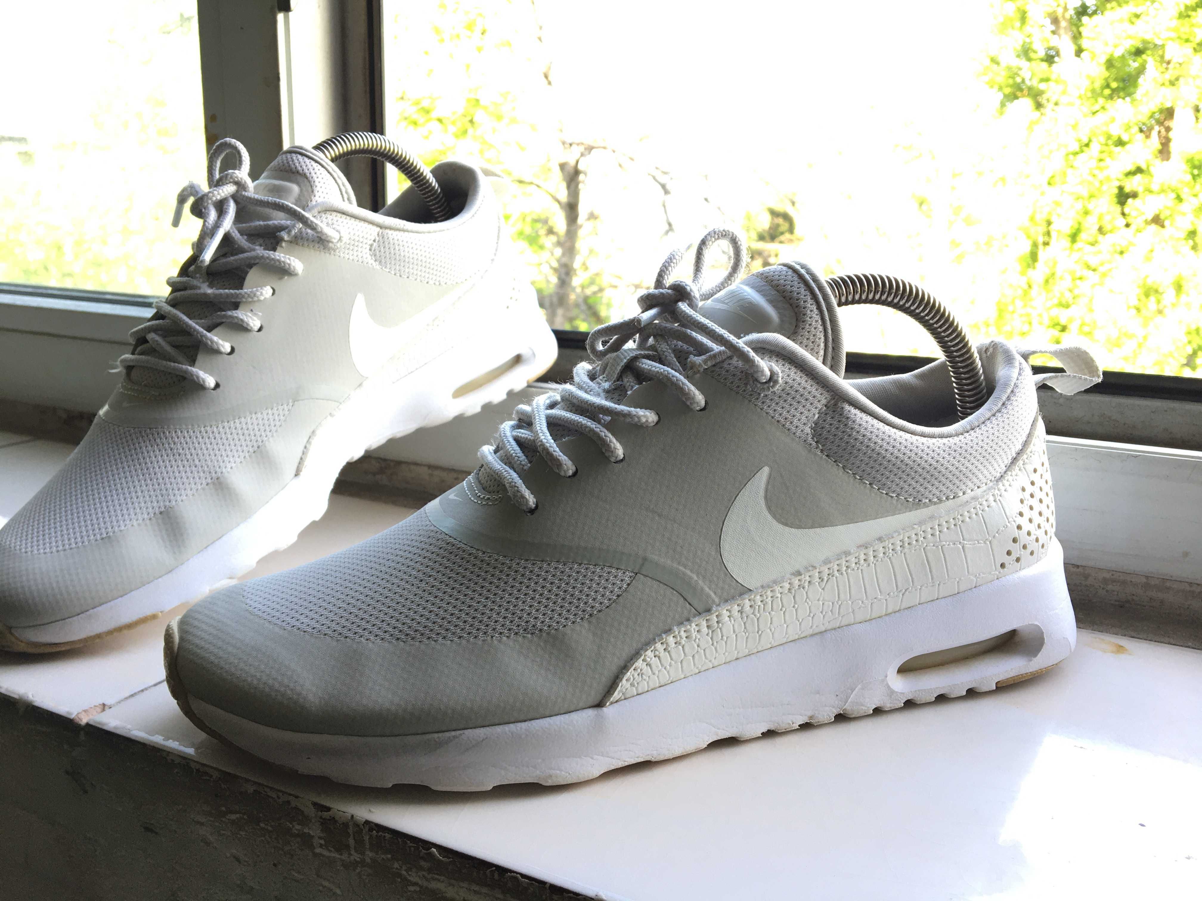 Nike air max thea