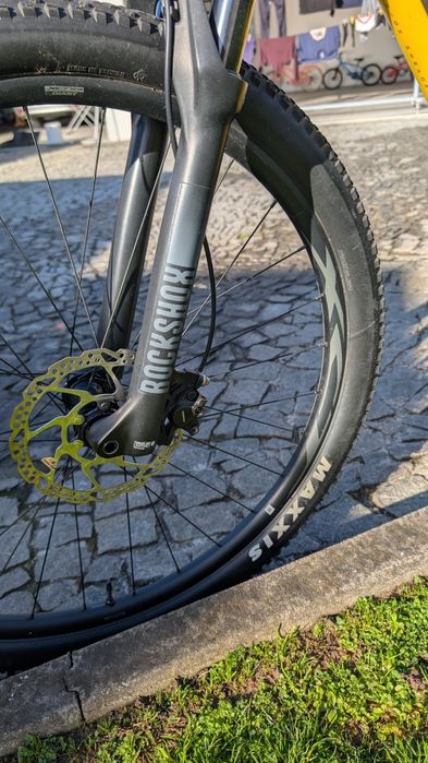 Bicicleta Coluer Carbono suspensão total