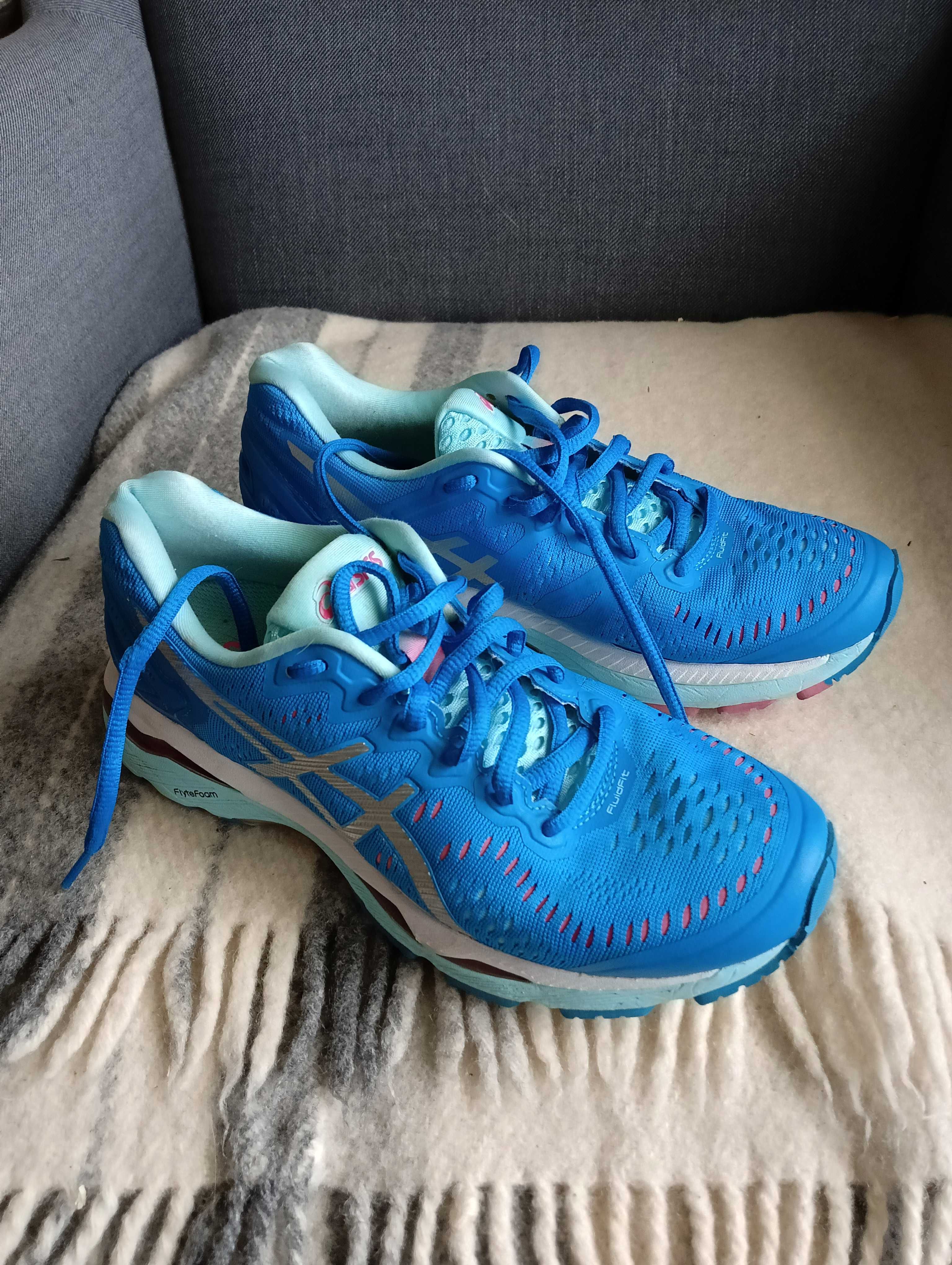 Damskie buty do biegania Asics Gel Kayano 23 r. 37.5