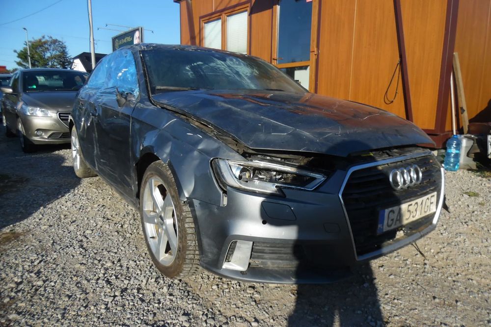 Audi A3 Sportback 2017r, SPORTBACK, 2.0 TDI AUT. Uszkodzony, Poobijany. Jeździ. VAT 23%