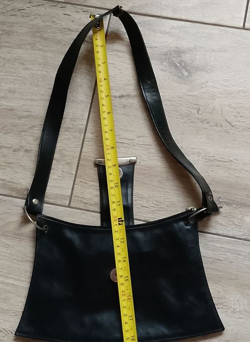 Маленька театральна жіноча сумочка чорного кольору