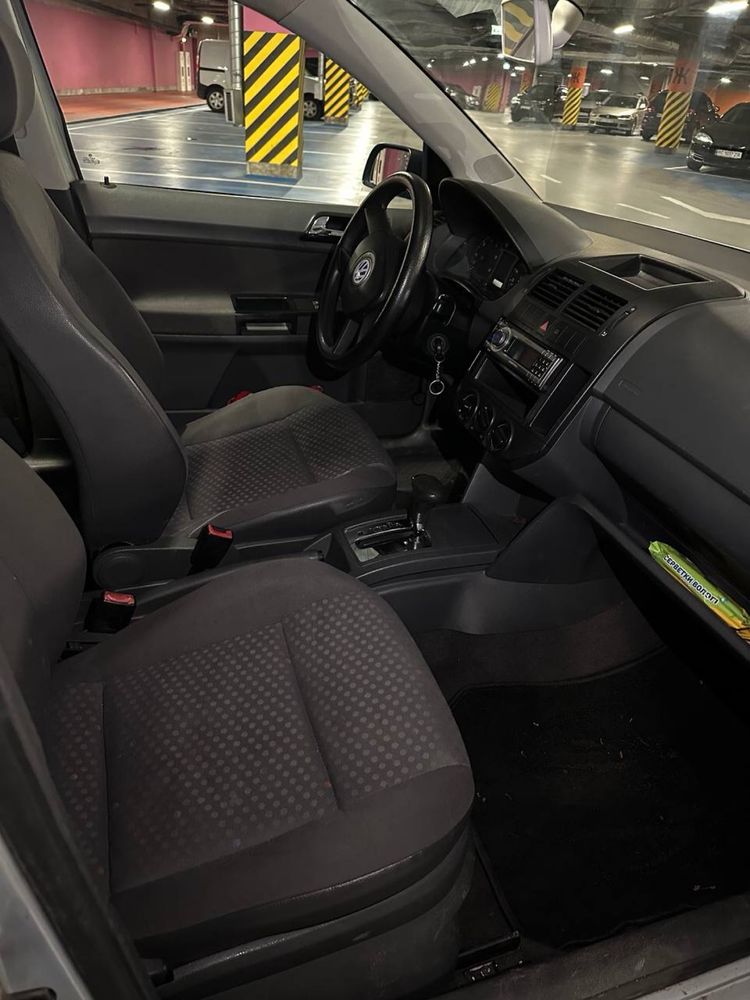 Volkswagen polo на автоматі