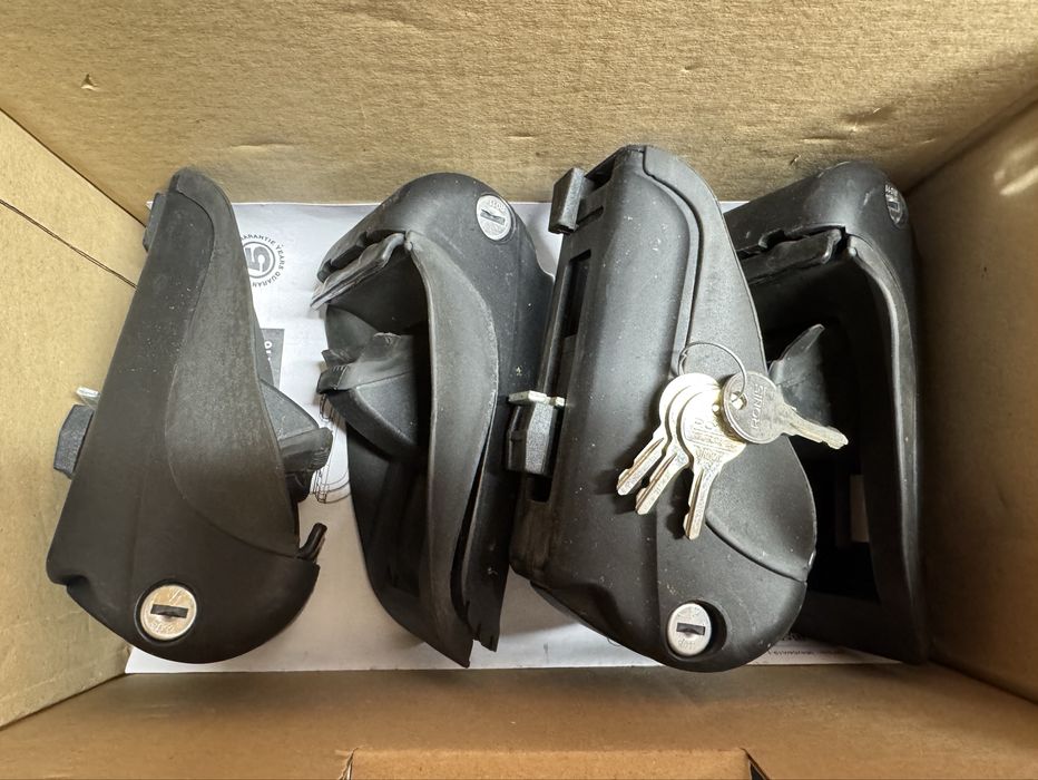 Stopy na reling zintegrowany Mont Blanc AMC 5416 Focus 2022 oraz inne