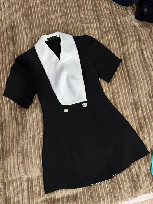 Продам жіночу сукню