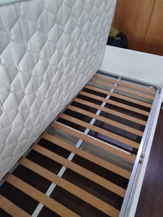 Cama c/estrado 200cmx90cm I Colchão ortopédico incluído