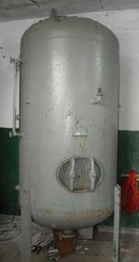 Zbiornik hydroforowy o pojemność 1500 litrów. Zbiornik ciśnieniowy