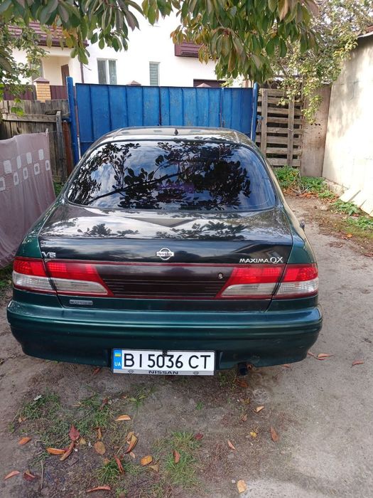 Автомобіль Nissan Maxima 1998