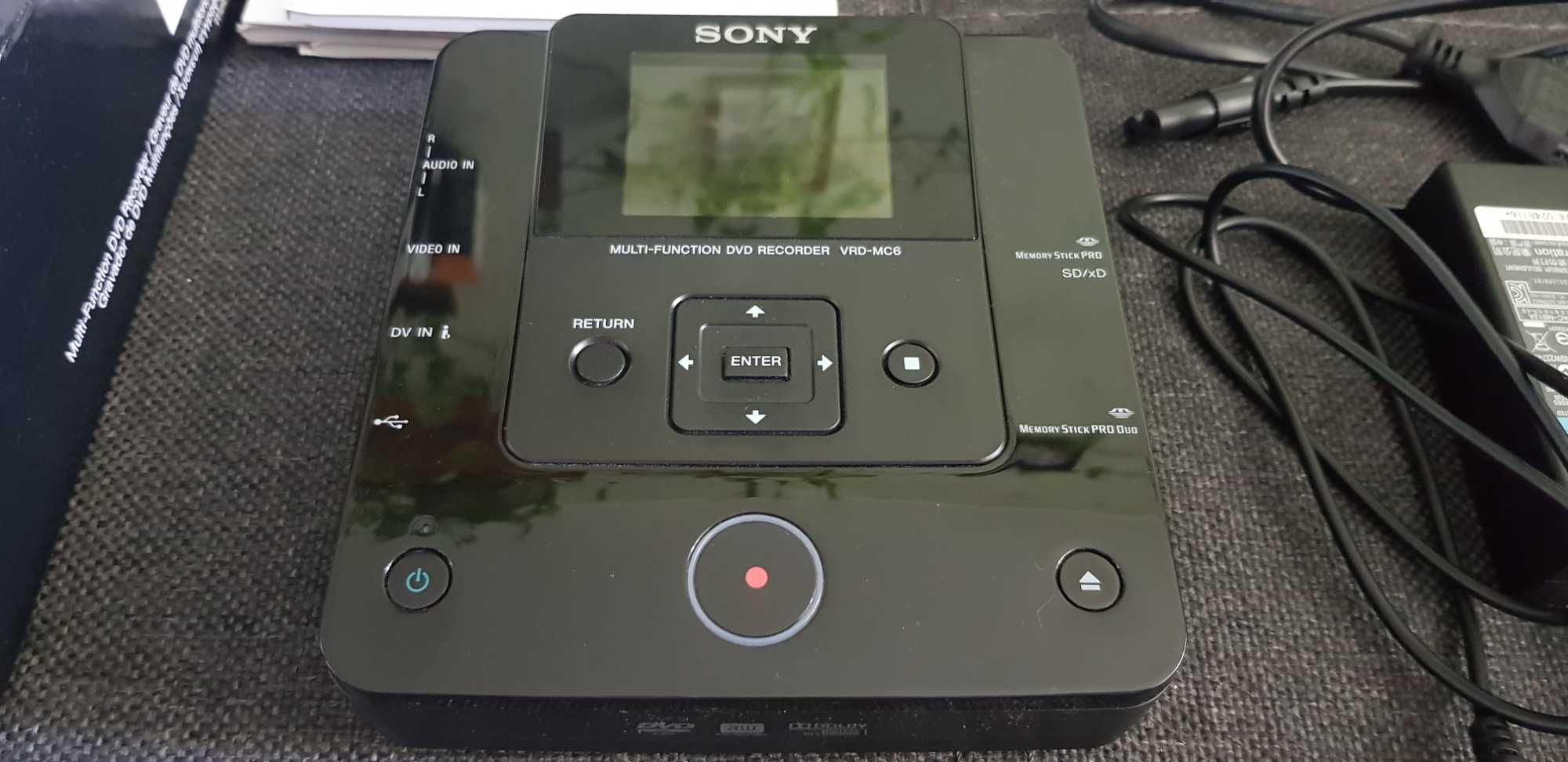Sony VRD-MC6  Wielofunkcyjna Nagrywarka DVD