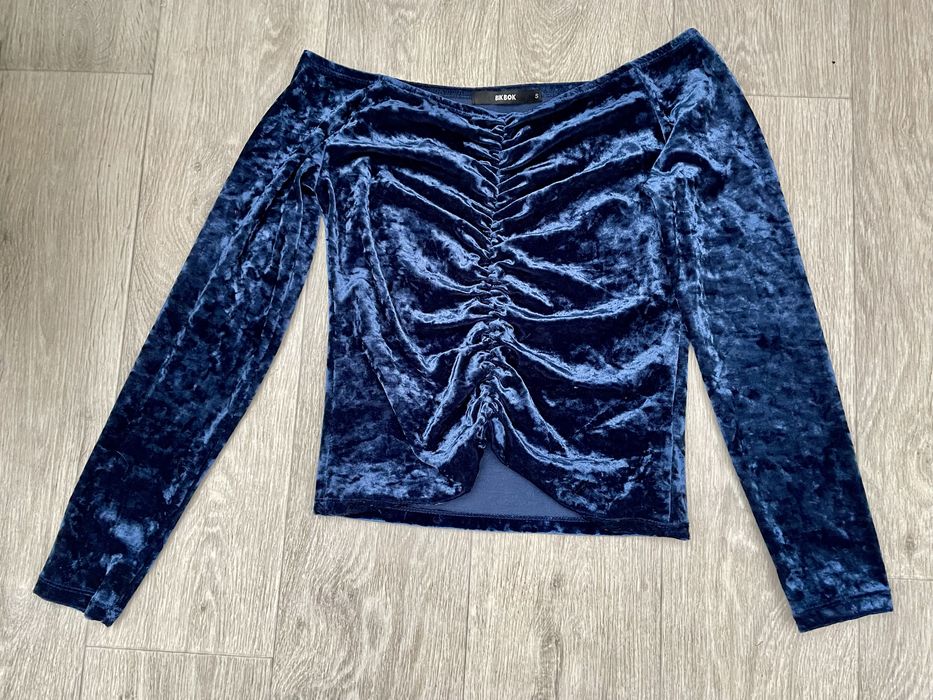 Кофтинка оксамитова BikBok, розмір S
