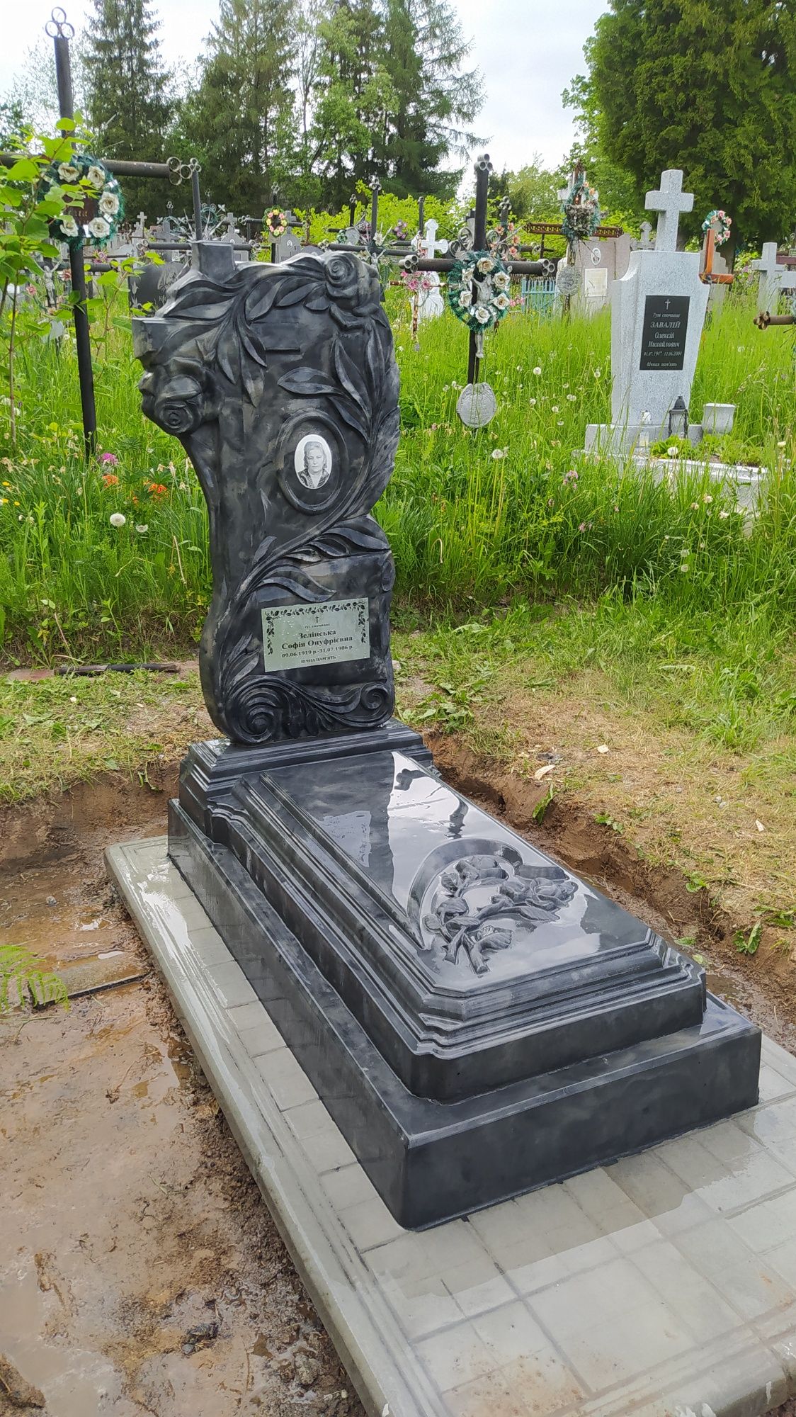 Пам'ятник одинарний  18000