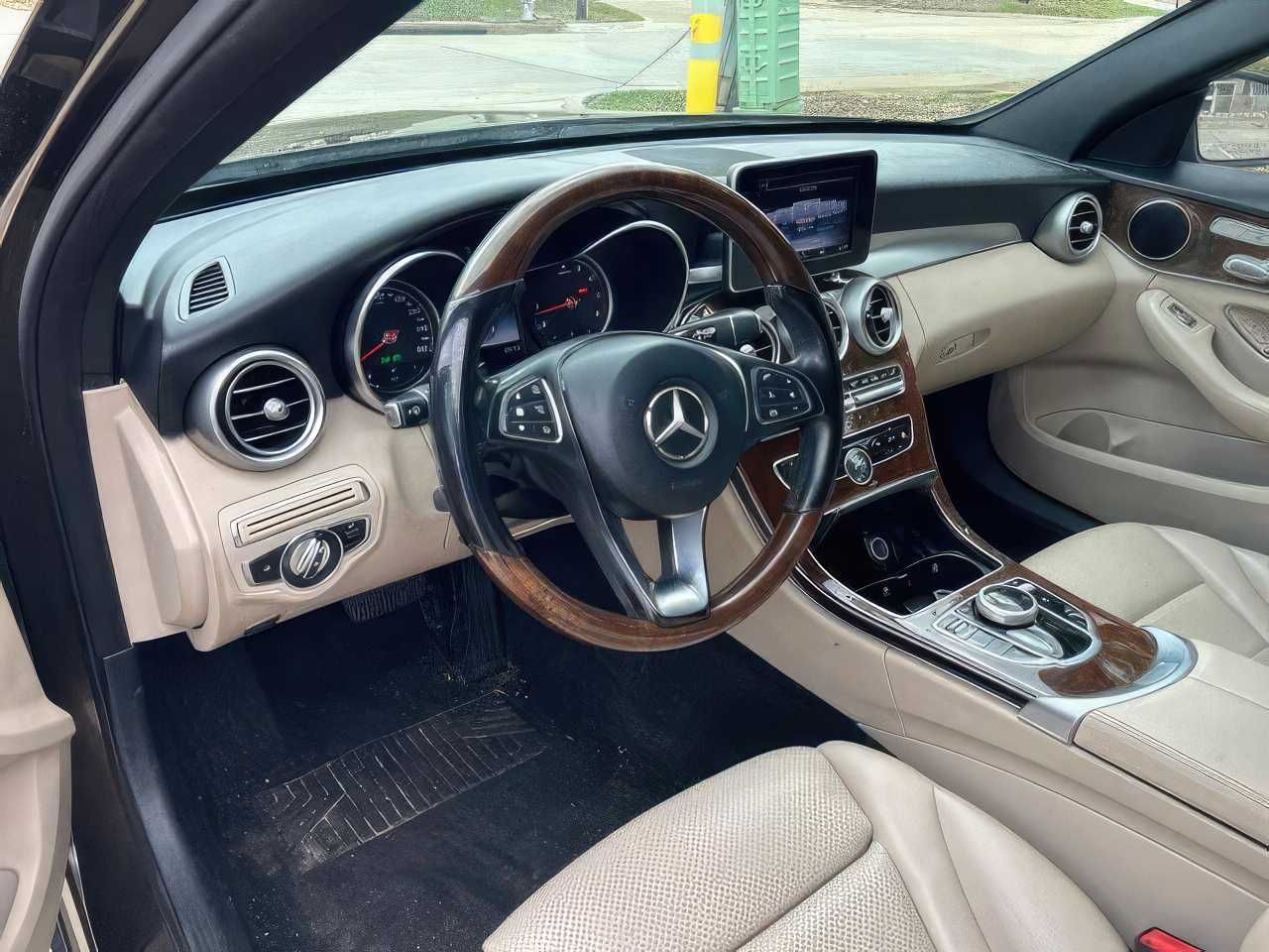 2018 Mercedes-Benz C 300