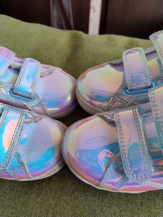 Кроссовки детские