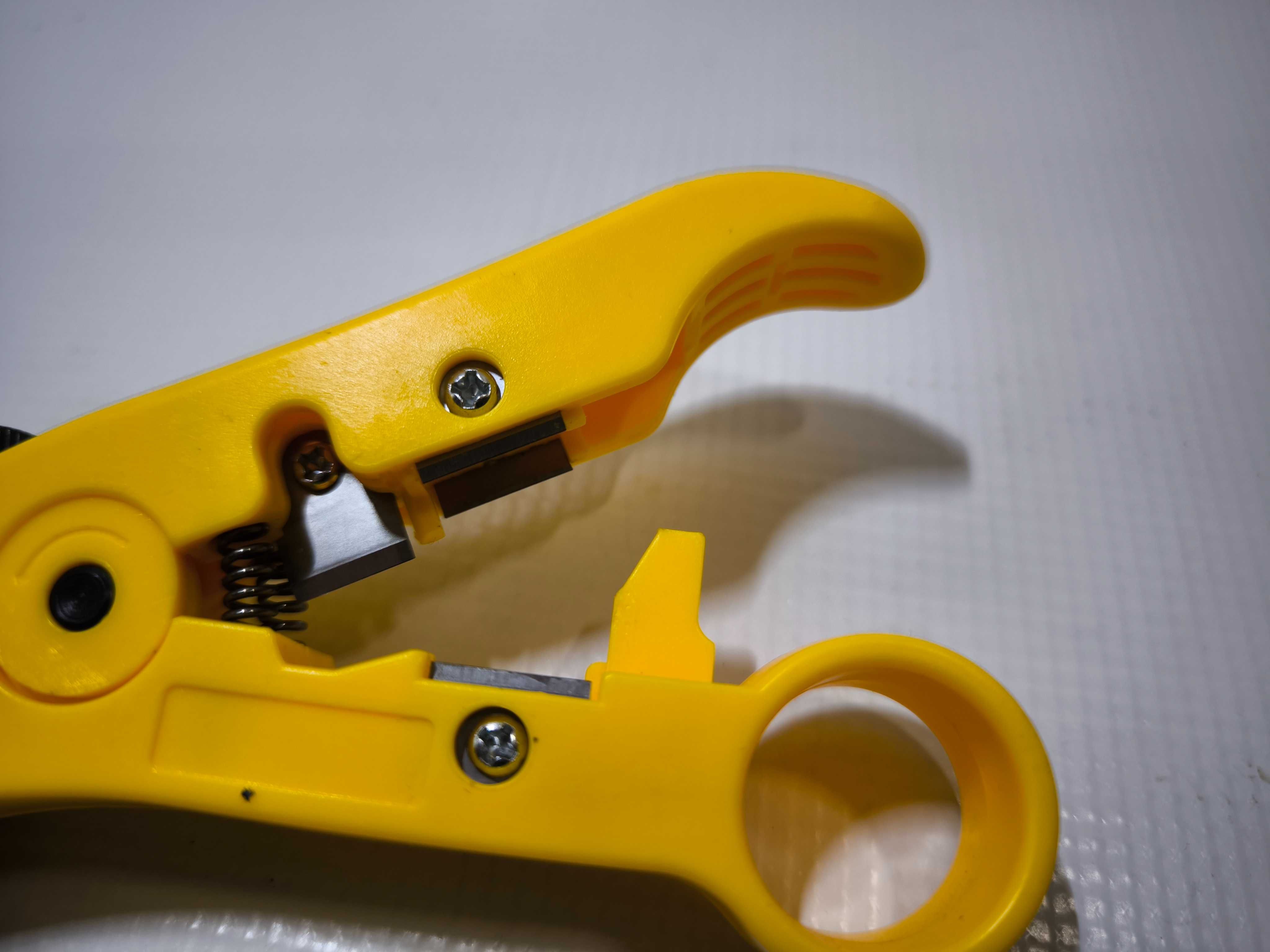 Zaciskarka RJ45, Ściagaczka izolacji, Końcówki RJ45 kat5e tester