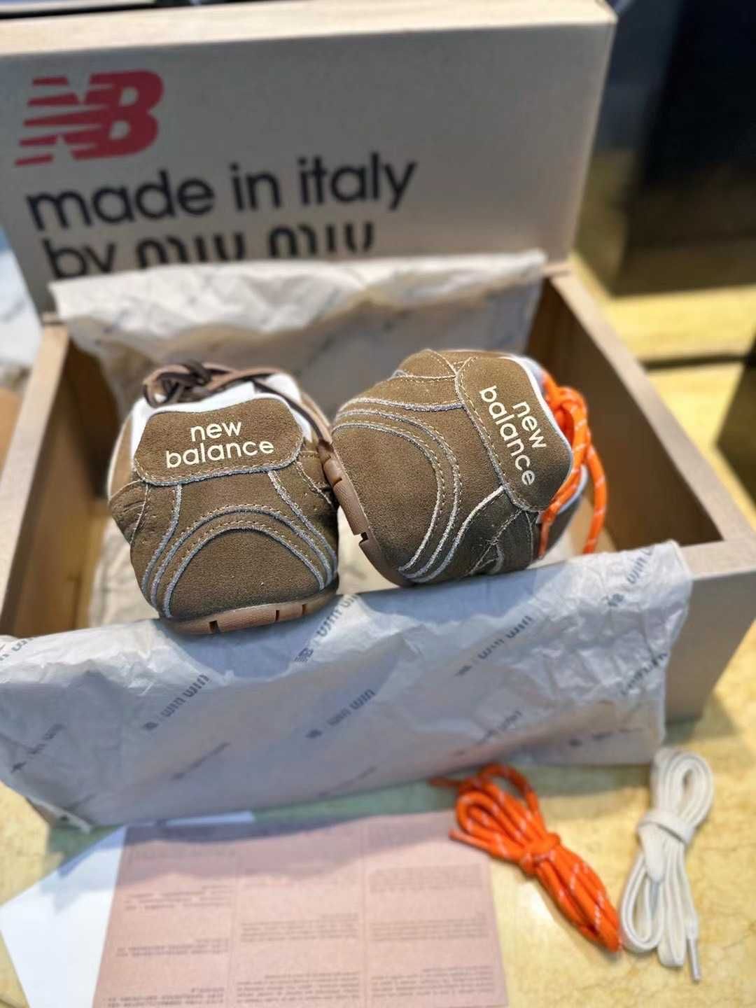 WhiteSilver\NewBalance*Damskie*Moda*SLMIUMIU UnisexTrampki.40