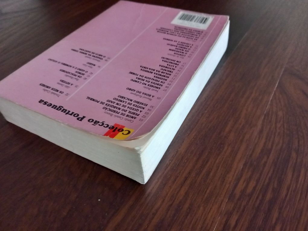 Livro "Os Maias"