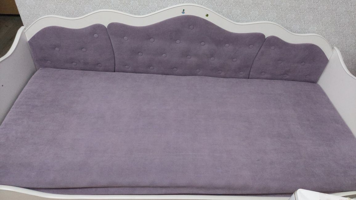 Продам ліжко диван 80×1.90