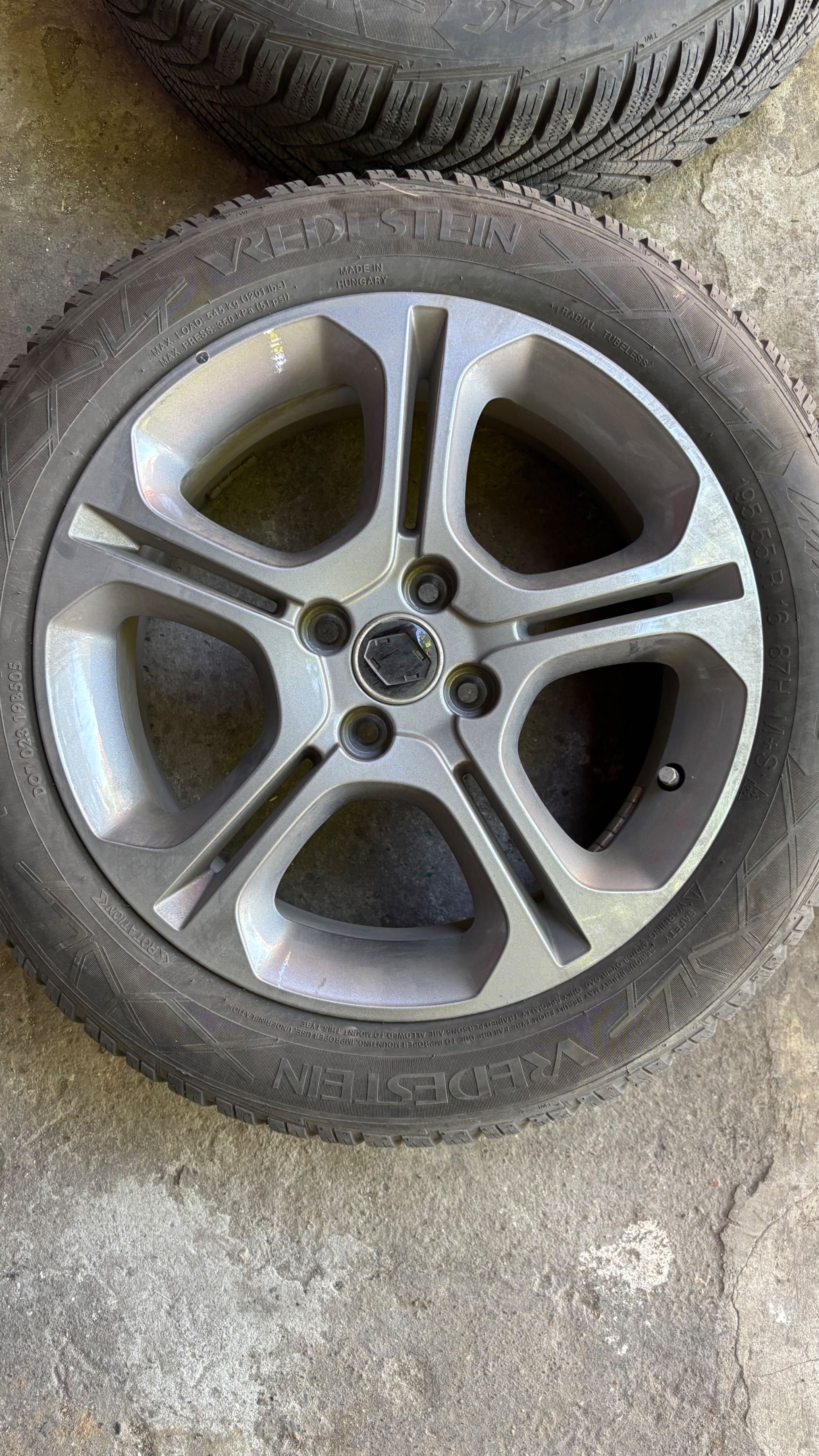 Alufelgi renault clio V 16 z oponami