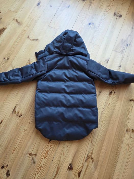 Продам зимову куртку Reima