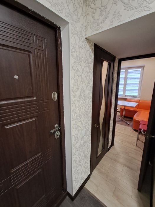 3 Евро квартира на Лазурном ул.Быкова 23