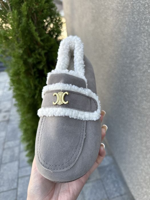 Лофери CELINE класні