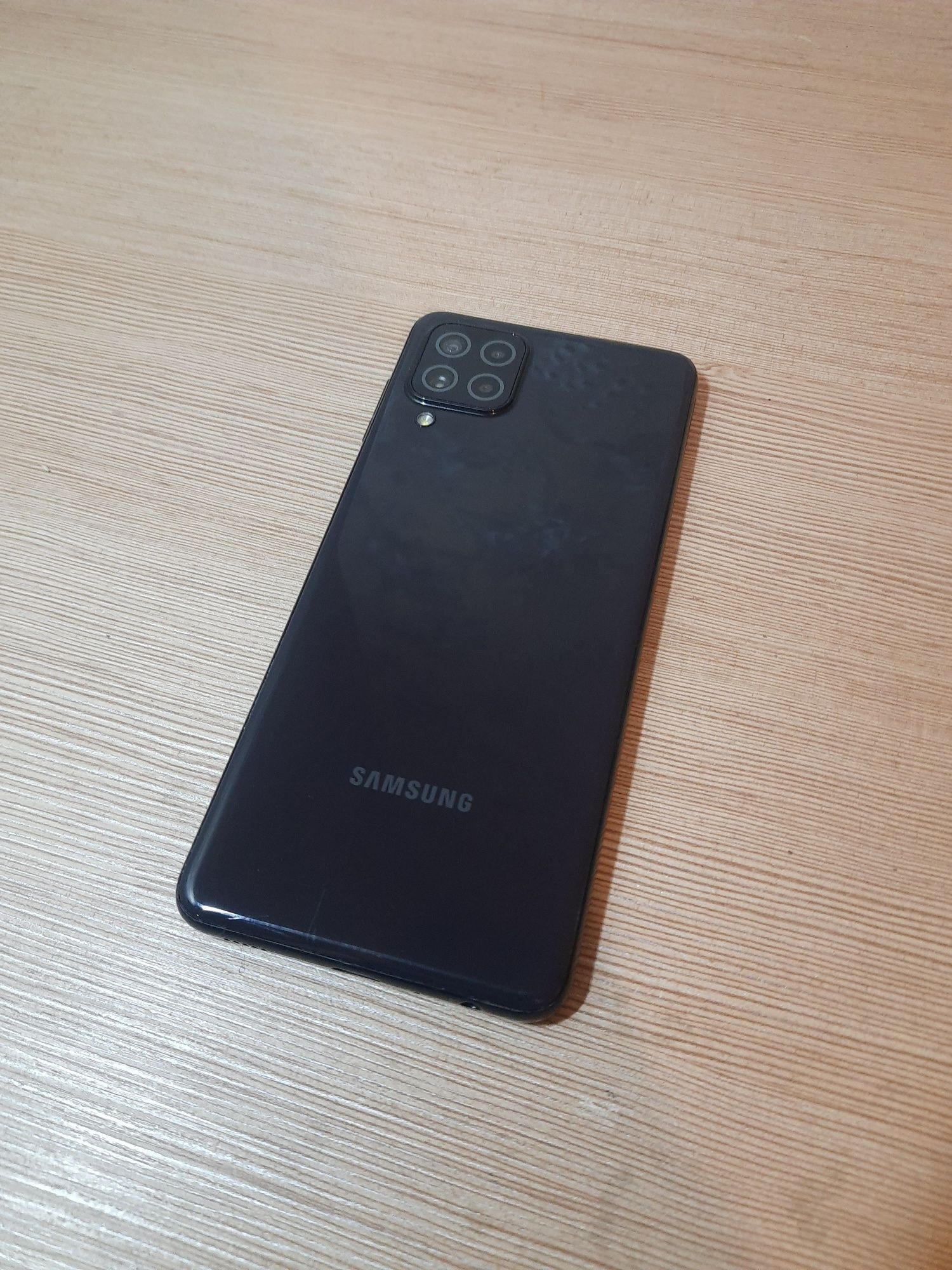 Samsung a22 4/128гб.Amoled