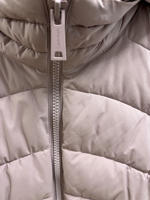 Жіноча куртка calvin klein