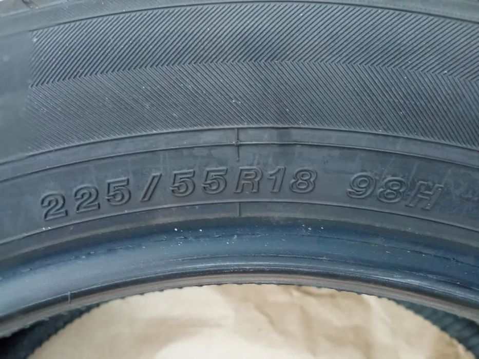 225/55r18 yokohama bluearth e70 2021 nowe