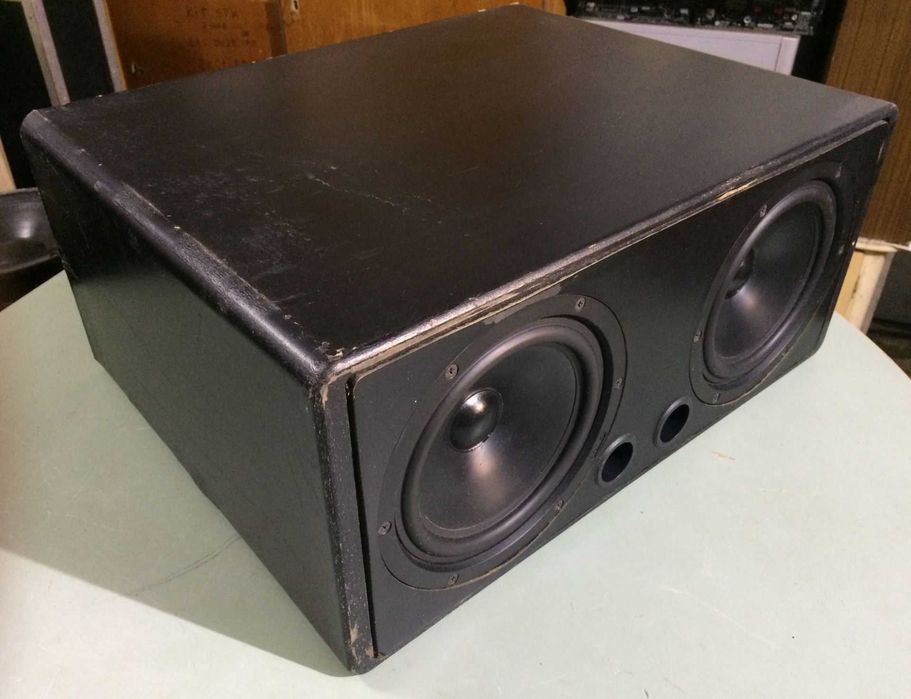 Potężny subwoofer CANTON Combi 2 x 130Wat - Made in Germany