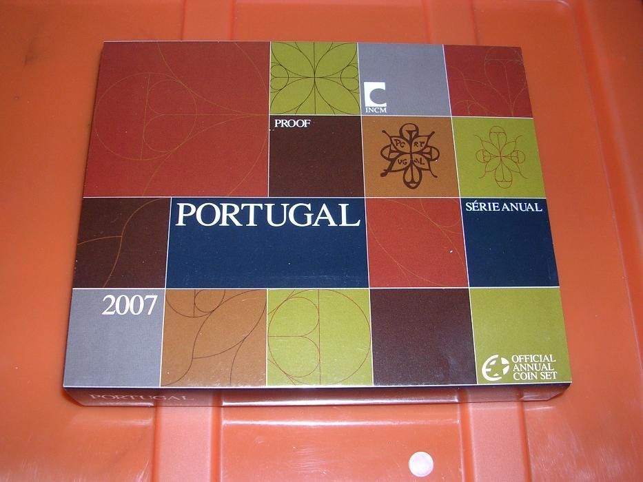 Vendo está carteira de moedas e a sétima Serie Anual Proof 2007