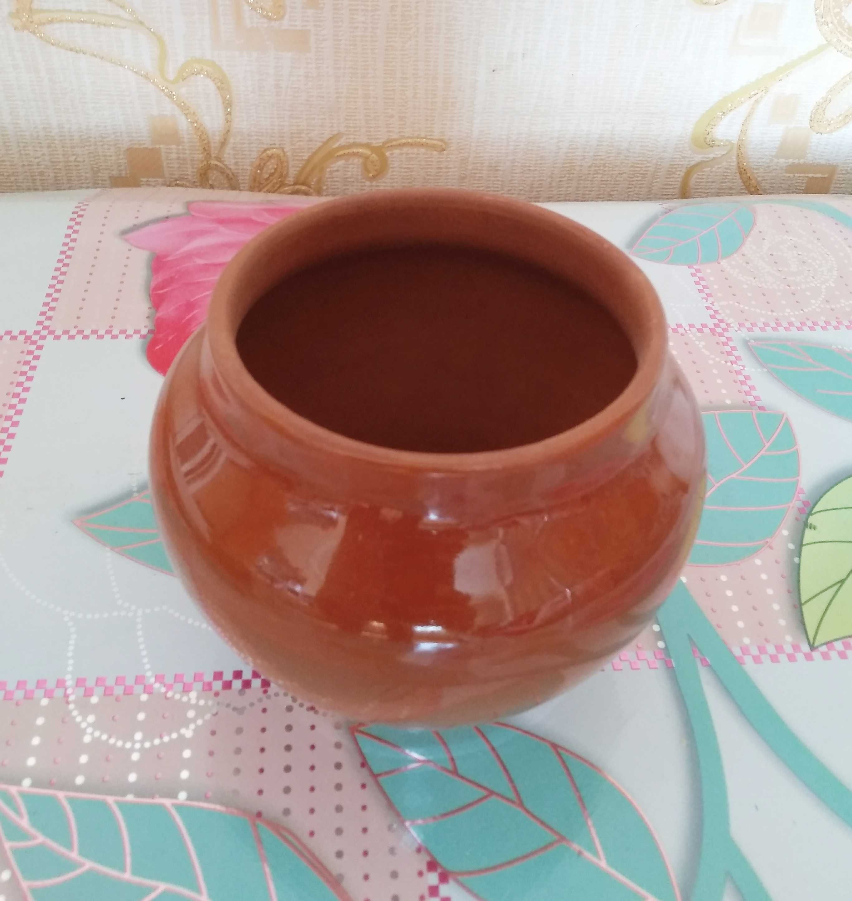 Горшки глиняные и керамический