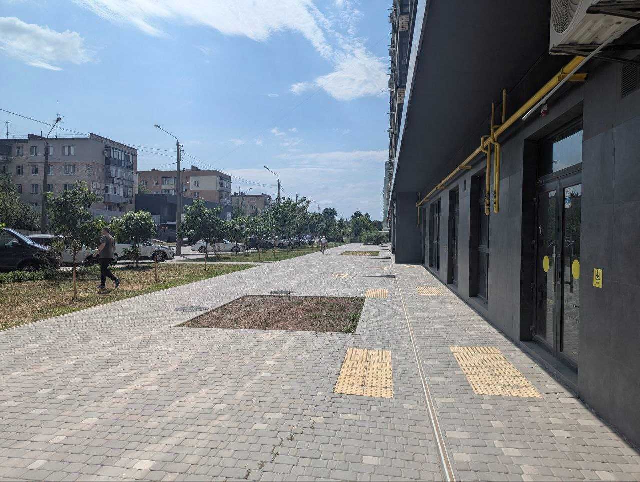 Оренда в новому  будинку бізнес класу. Перша лінія.