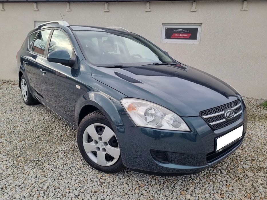 Kia Ceed Lift ŚLICZNA 1.4 Benzyna BOGATA WERSJA Oryginał WYJĄTKOWA 2011r Serwis