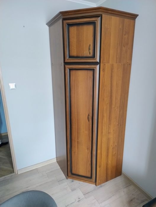Meble biurowe pokojowe jak Nowe