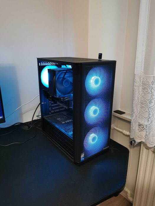 Komputer RTX 4070, i5 14400f, dysk 2TB