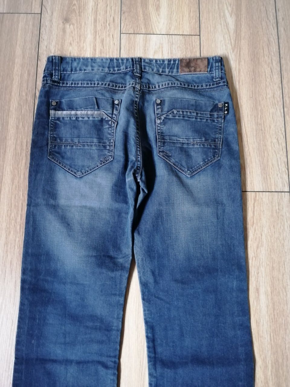 Spodnie chłopięce jeansy rozm 30 Files 100 % bawełna