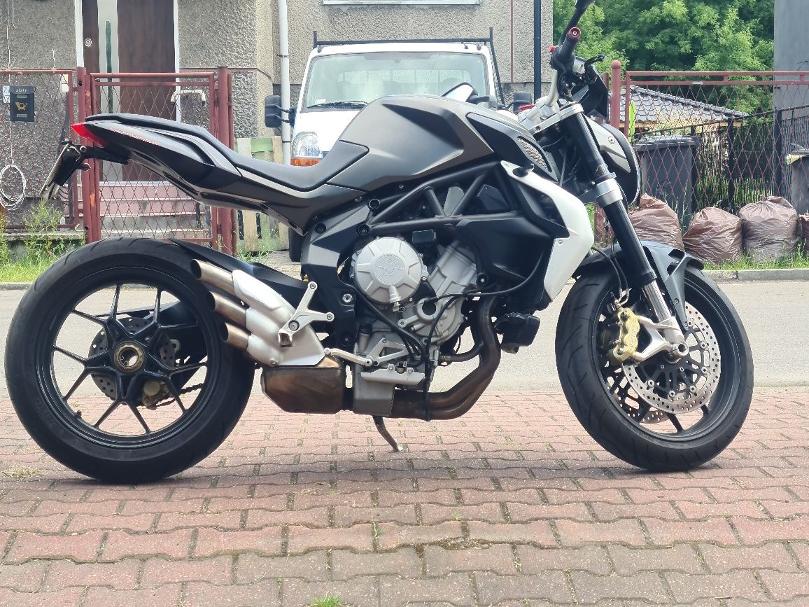 MV Agusta Brutale 675 quickshifter sprzedam.
