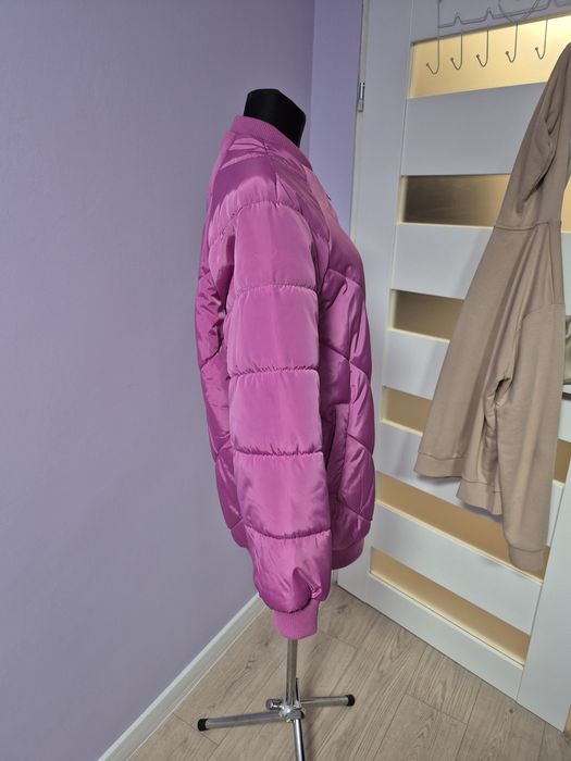 Ciepła pikowana bomberka oversize o nieco dłuższym kroju M 38