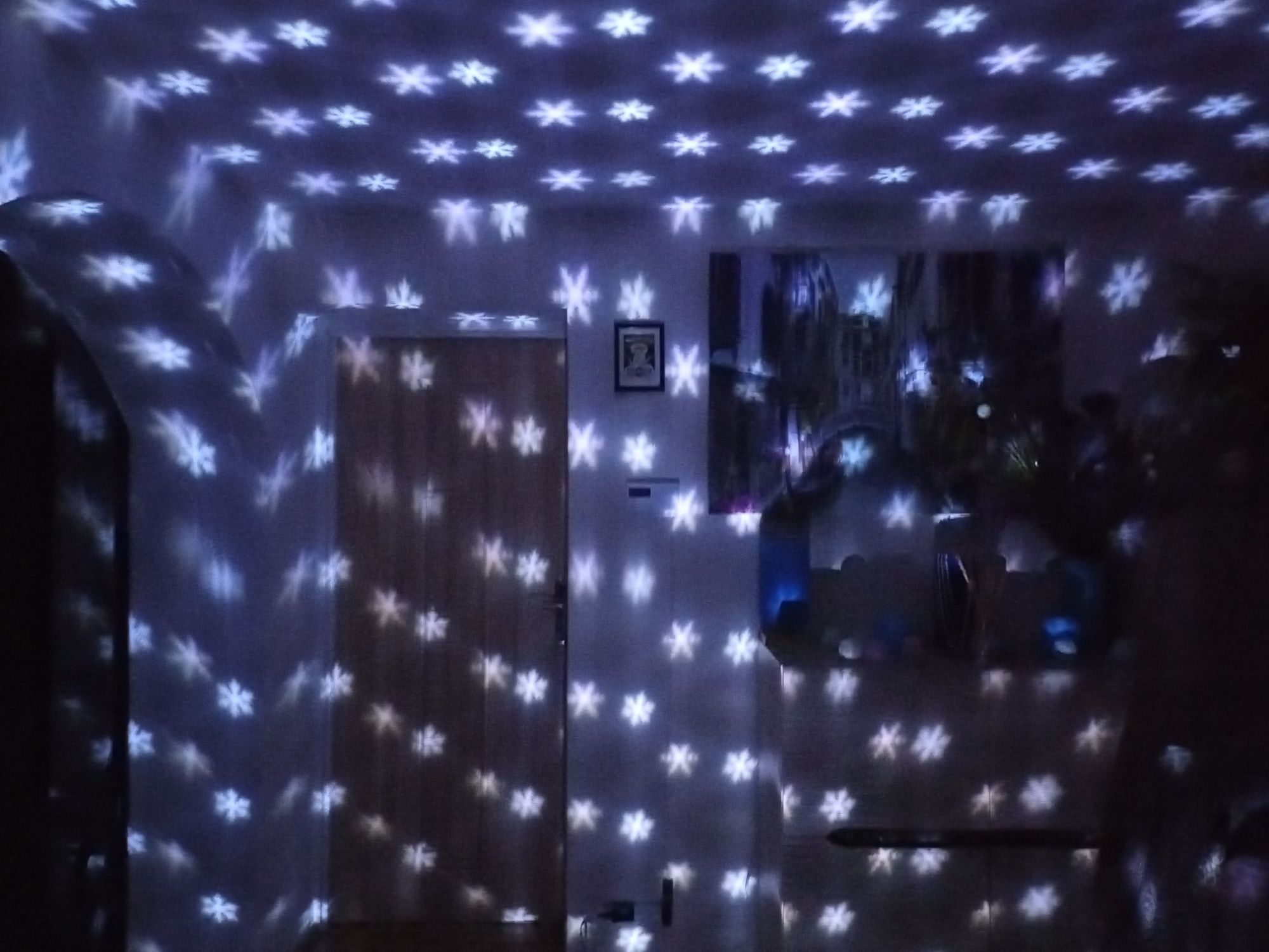 Projektor świetlny LED