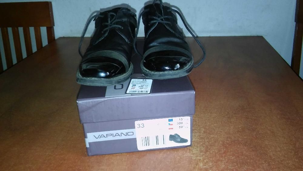 buty komunijne/wizytowe chłopięce CCC (Vapiano) rozmiar 33, stan db+