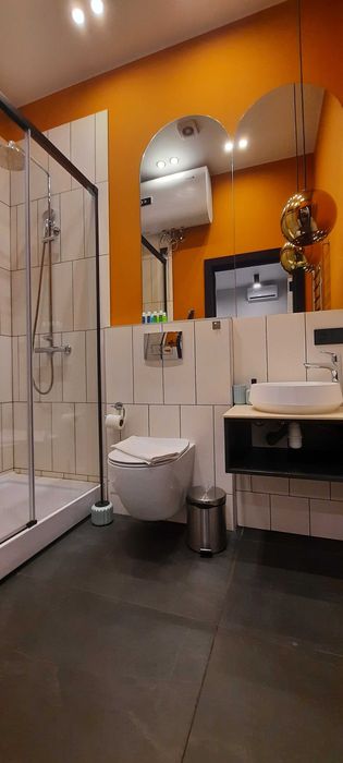 Здам сучасні апартаменти Жилянська центр