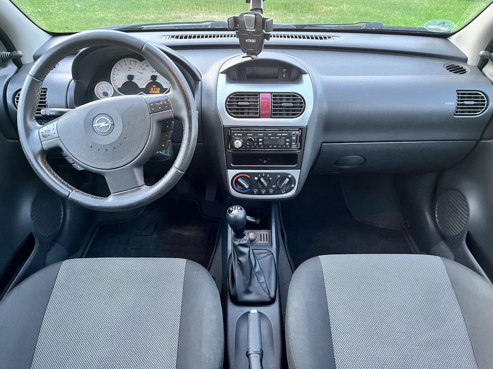 Opel Corsa C 1.0 trzydrzwiowy