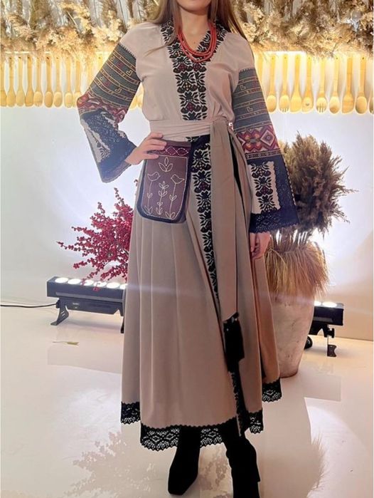 Вишита сукня, вишиванка