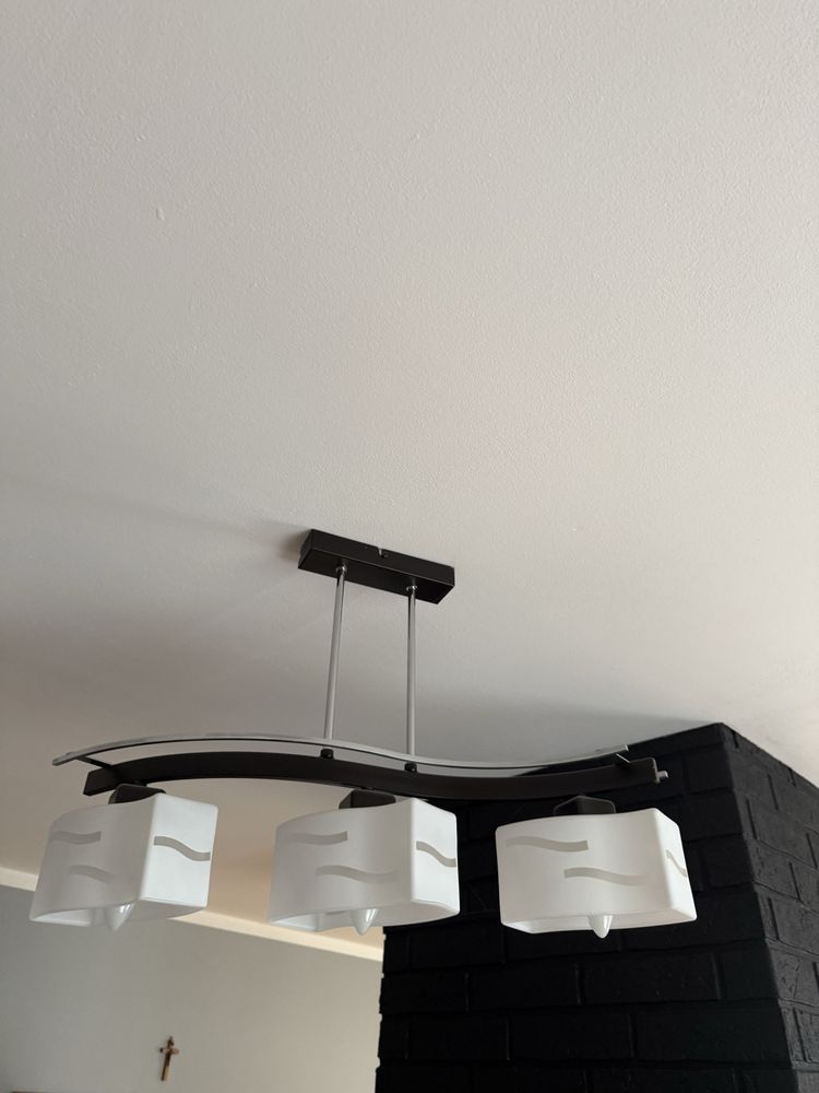 Lampa sufitowa czarna - białe klosze na 3 żarówki led