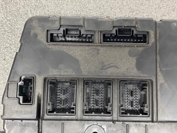 Caixa fusíveis / SAM / BSI RENAULT Megane II (BM0/1_, CM0/1_)