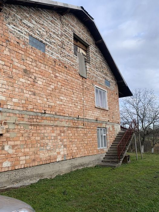 Продаж приватного будинку в селі Дережичі
