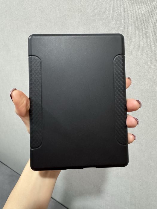 Електронна книга Amazon Kindle 8