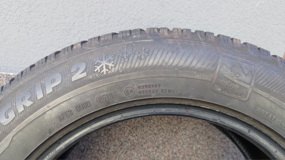 Opony zimowe Semperit 215/65/R17