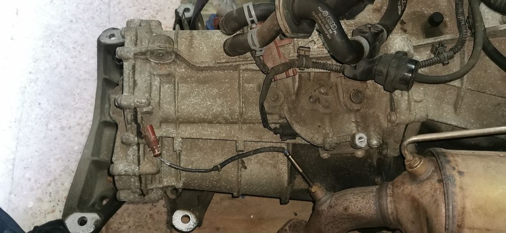 Caixa velocidades original Audi A4 b8 2.0 do ano 2010